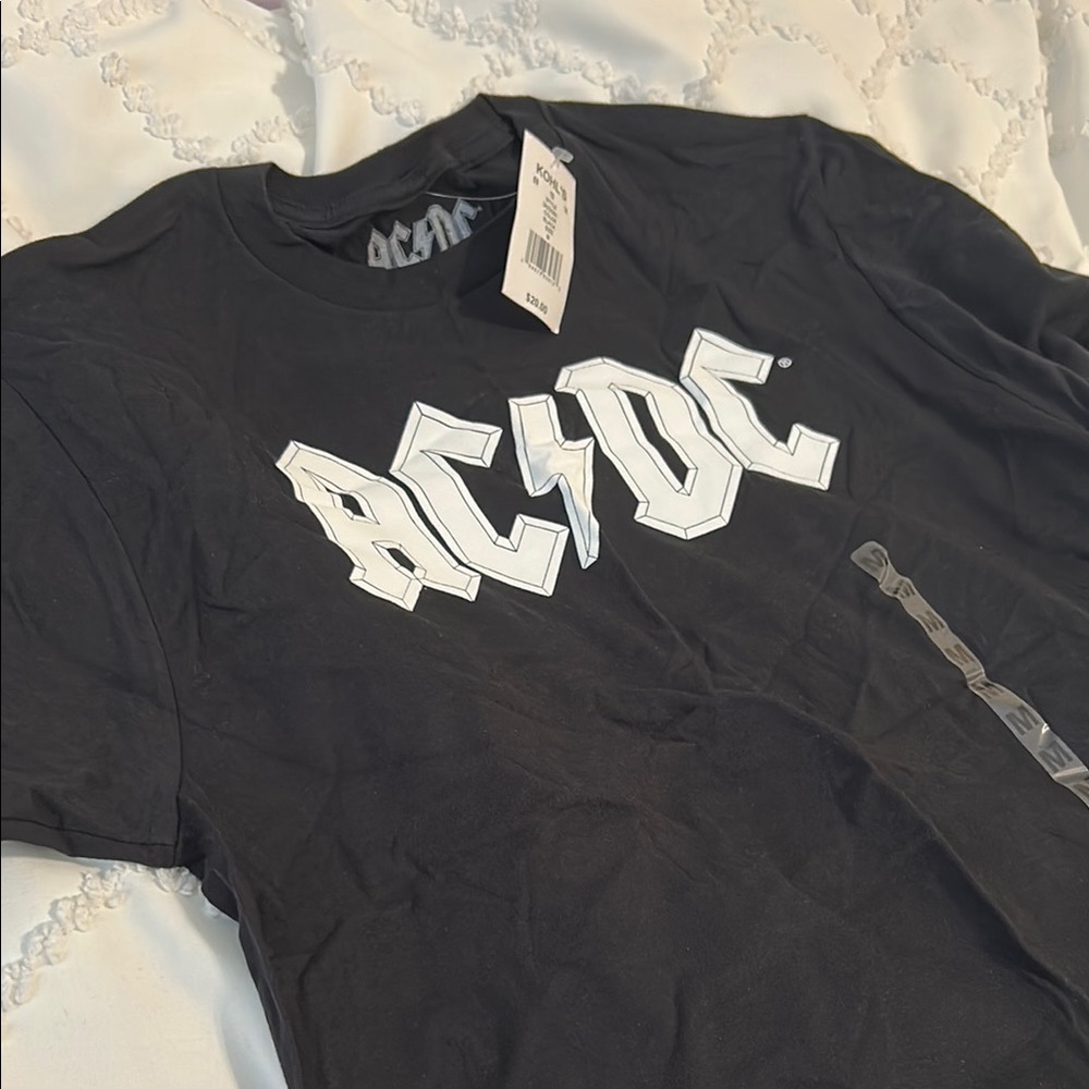 Kohl's Black AC/DC Short Sleeve Tee